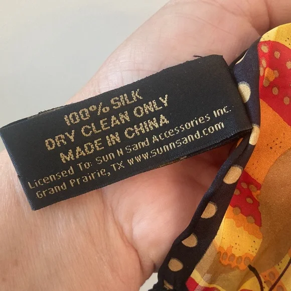 Laurel Burch Signed & Matching Handbag, Charm And Silk Scarf - Picture 13 of 16